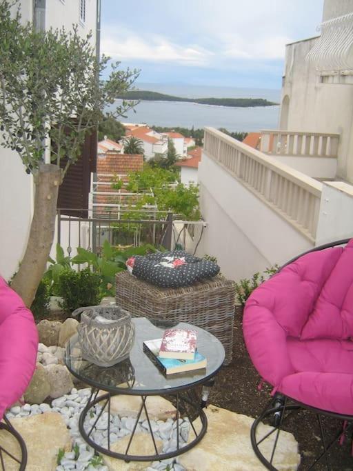 Apartman Tino With Two Sunny Terace Hvar Town Buitenkant foto