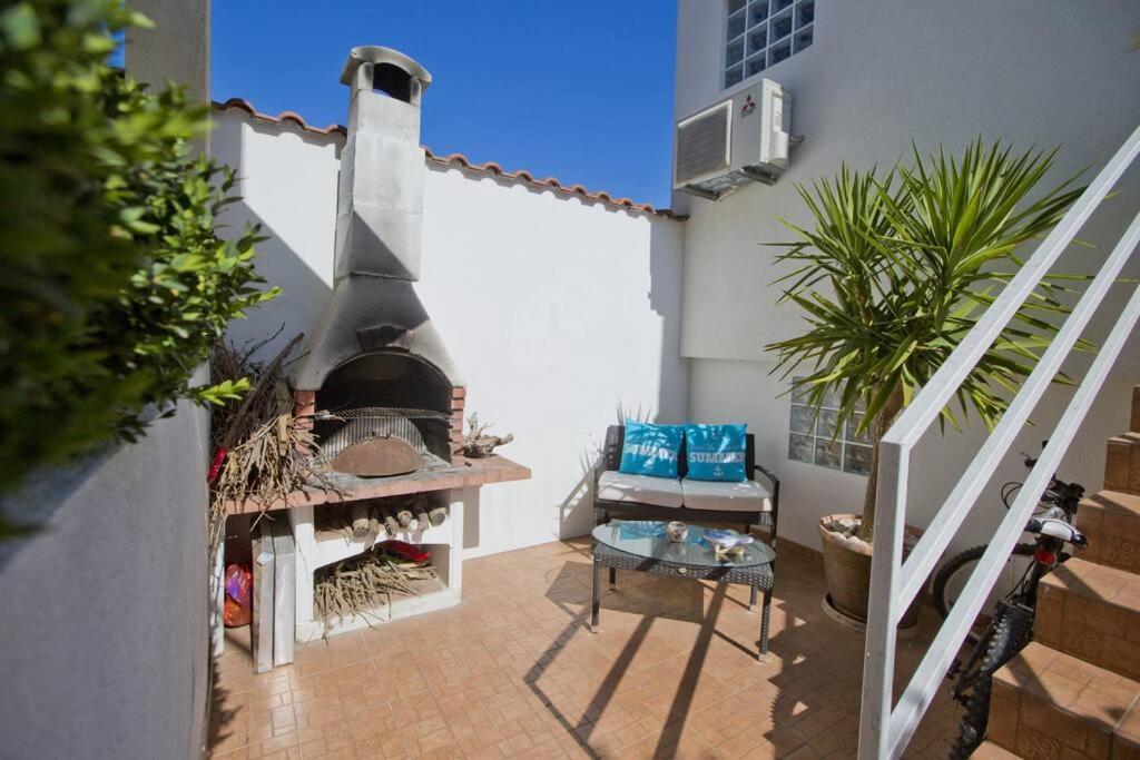 Apartman Tino With Two Sunny Terace Hvar Town Buitenkant foto