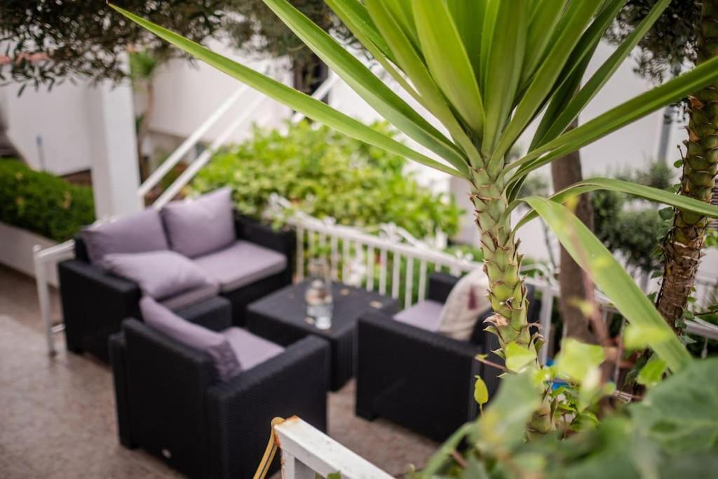 Apartman Tino With Two Sunny Terace Hvar Town Buitenkant foto